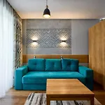 Hotel Goral &