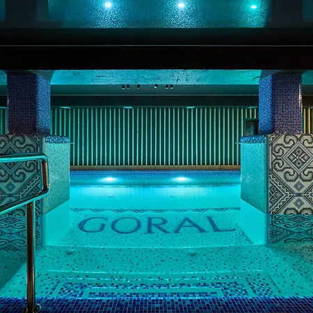 Goral & *