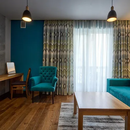 Hotel Goral &