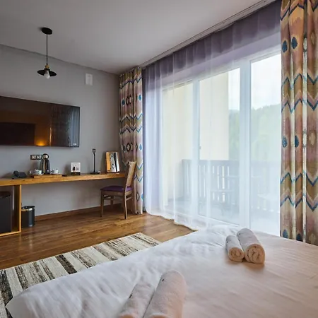 Hotel Goral & *
