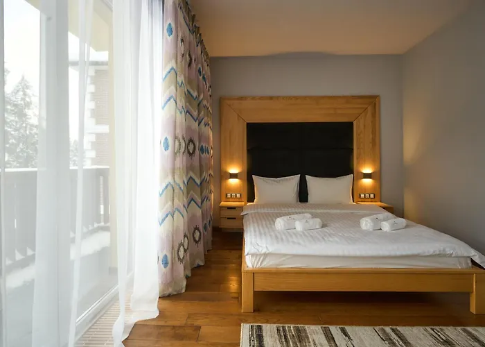 Hotel Goral &